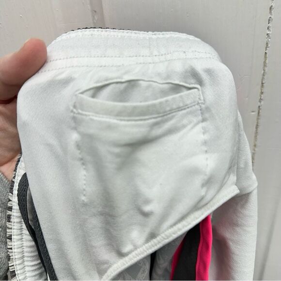 Under Armour semi-fitted heat gear Nike dri fit running shorts women's xl - Picture 8 of 11